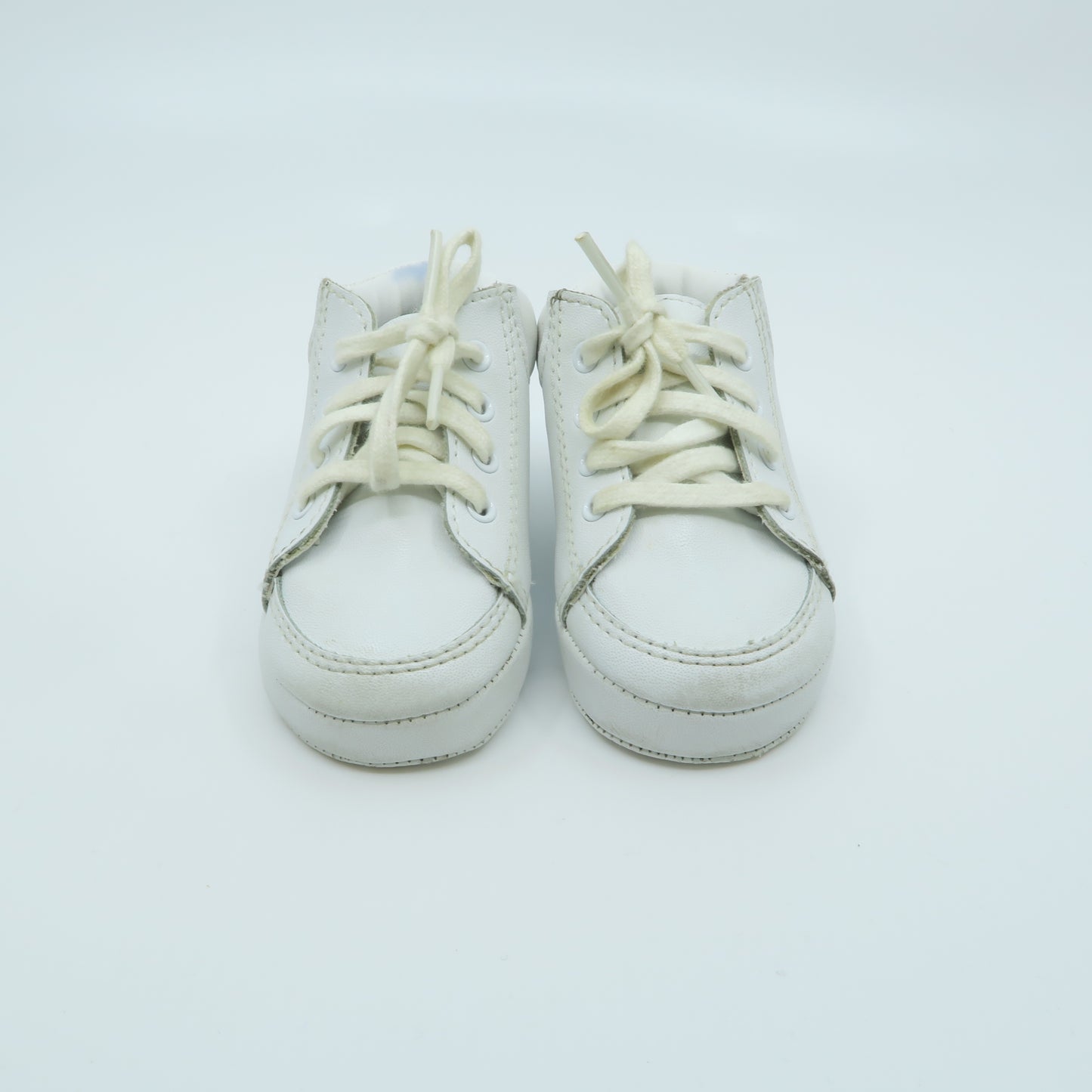 Unknown Brand Girls White with Laces Sneakers Size: 1 Infant White with Laces