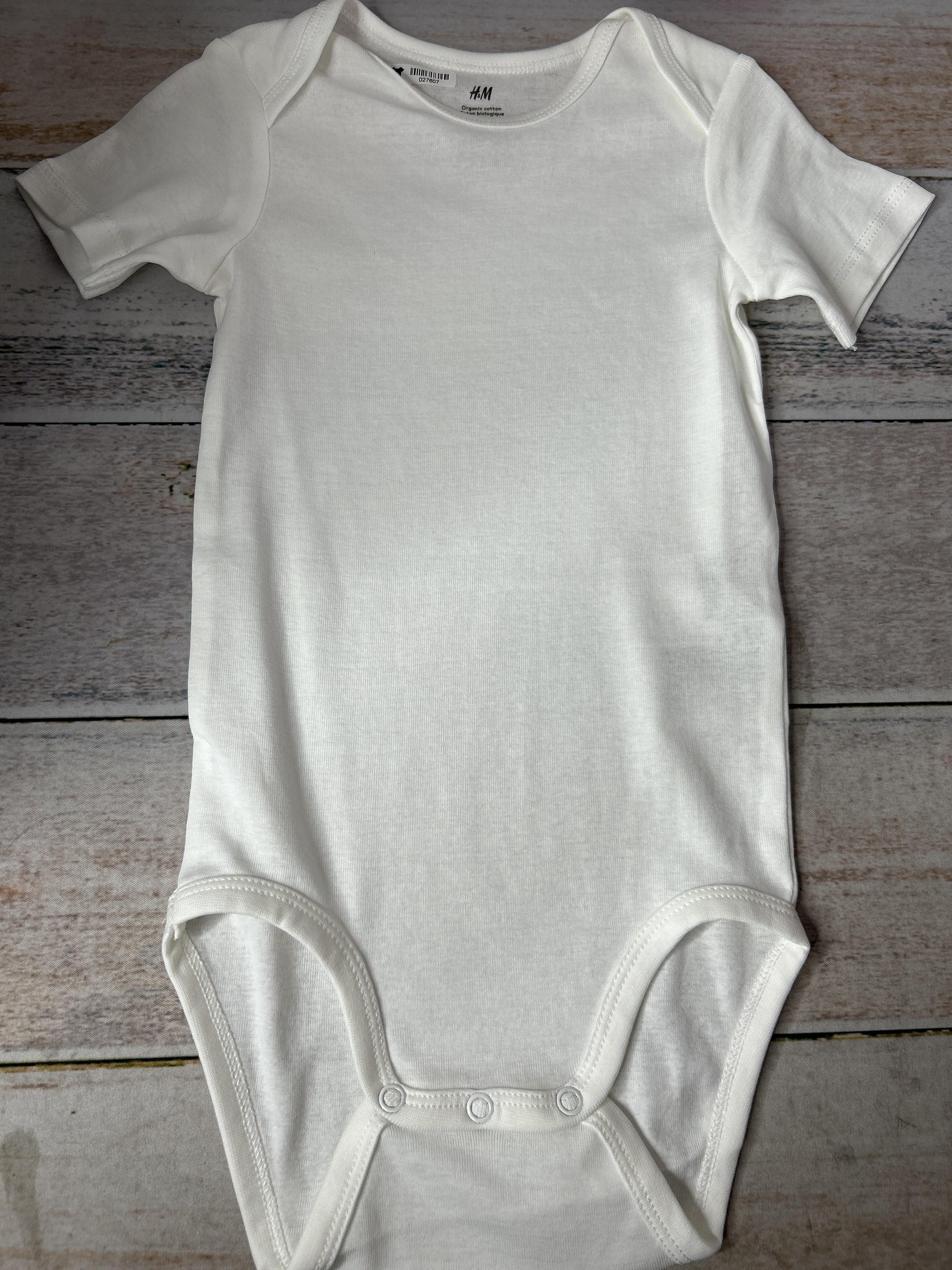 H&M Unisex White Onesie Size: 2 White