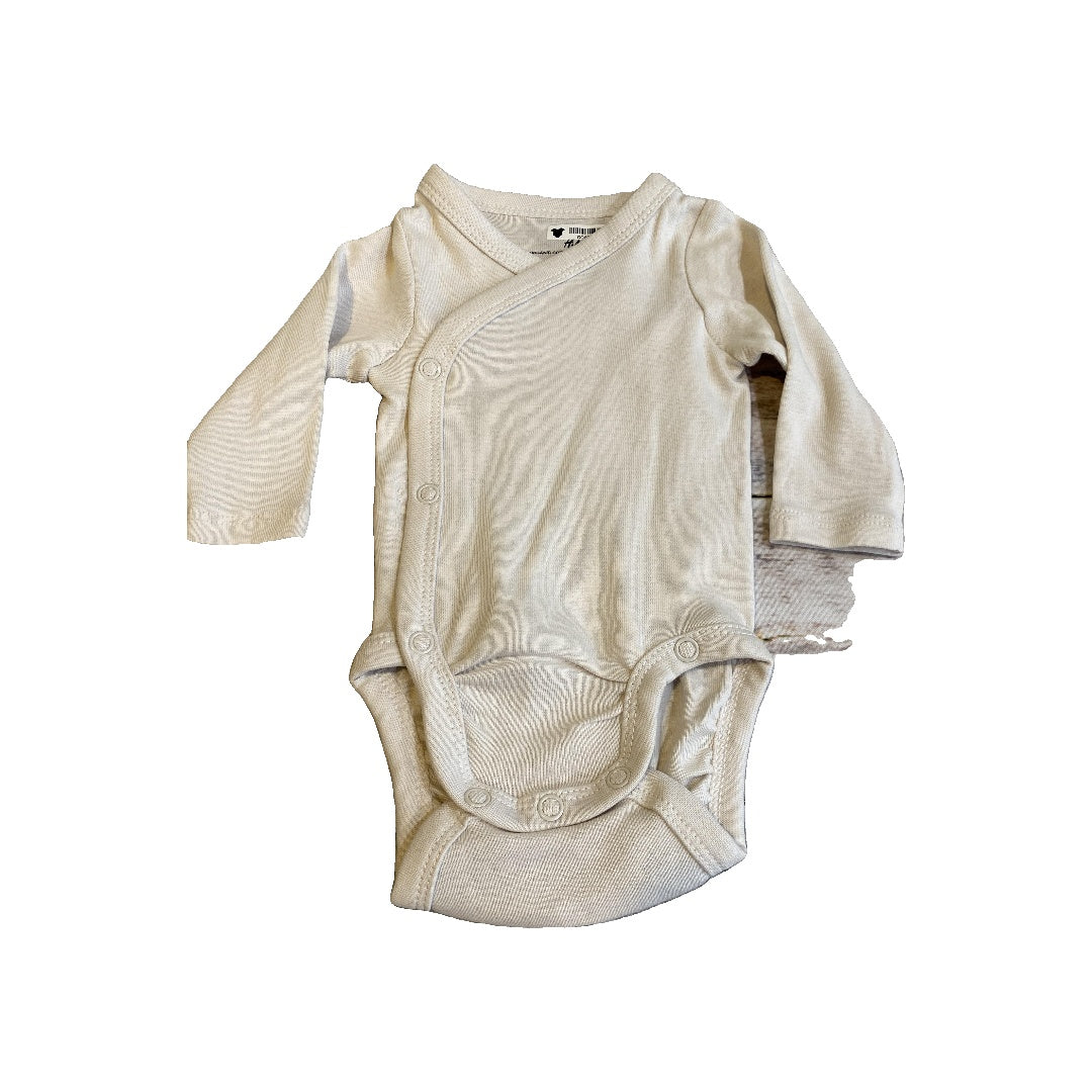 H&M Unisex White Onesie Size: Preemie White