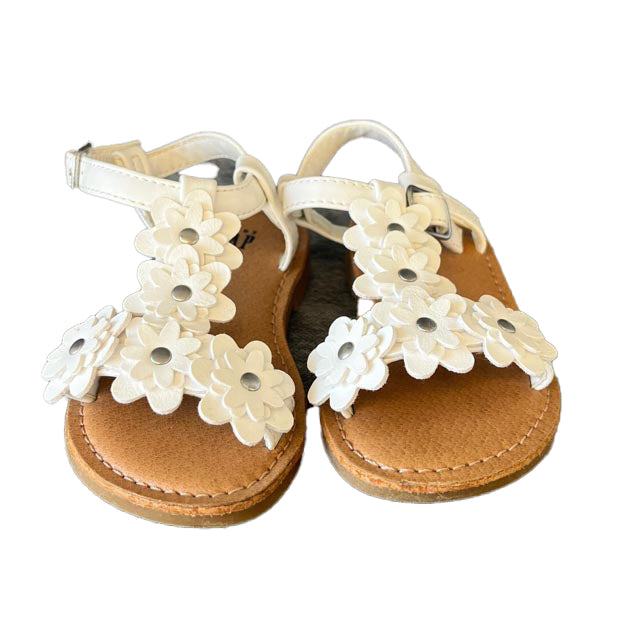 Gap Girls White Sandals Size: 5 Toddler White