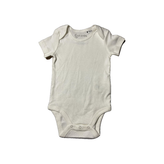 Mac & Moon Unisex White Onesie Size: 12 months White