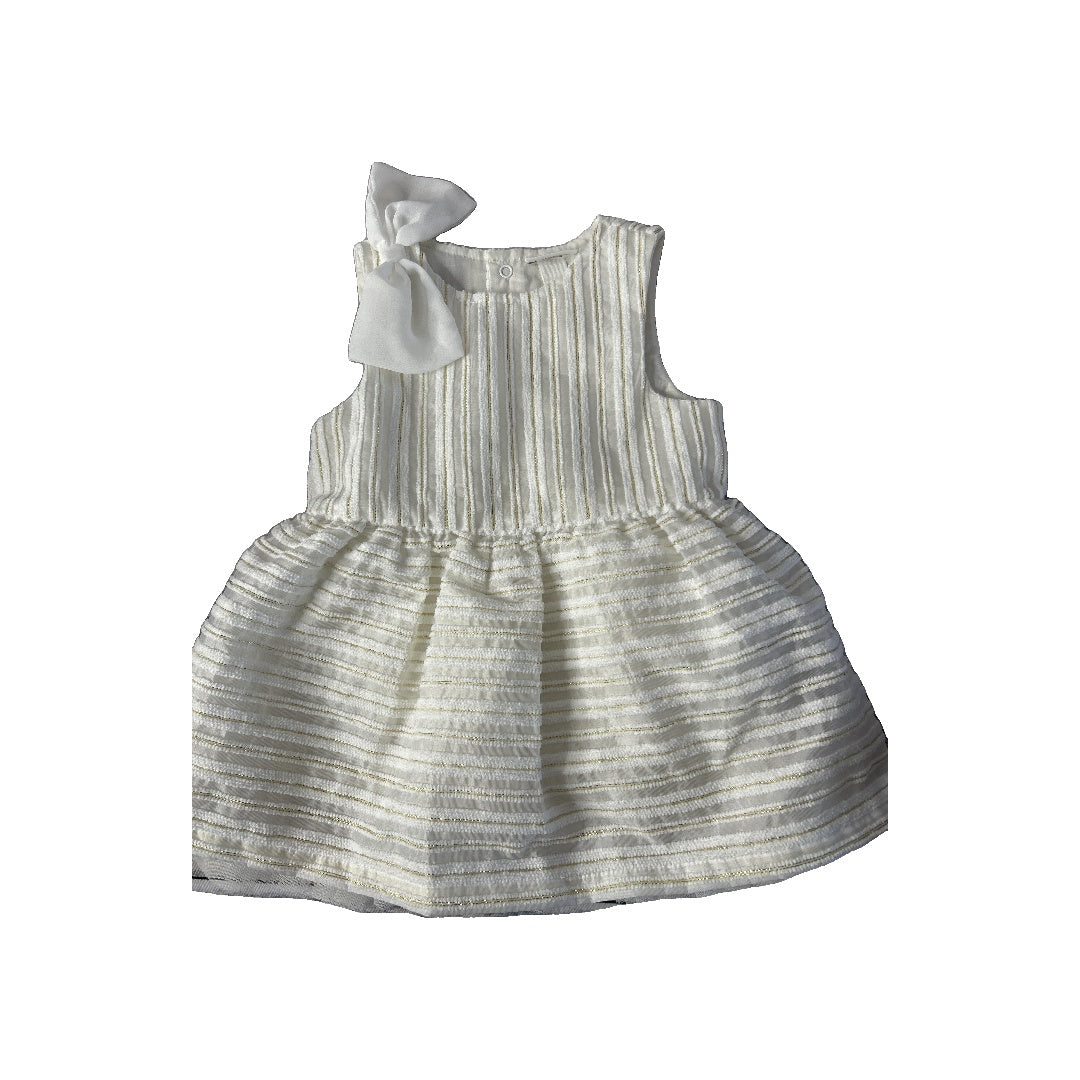 Girls White Dress Size: 6-9 months White