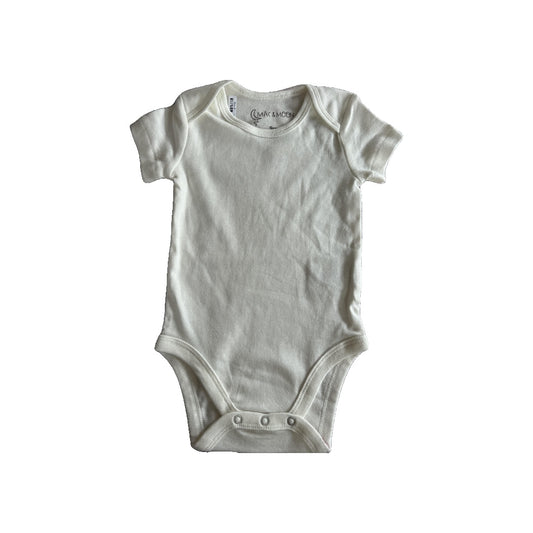 Mac and Moon Unisex White Onesie Size: 9 months White
