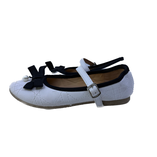 Lucky Top Girls White Shoes Size: 13 Toddler White