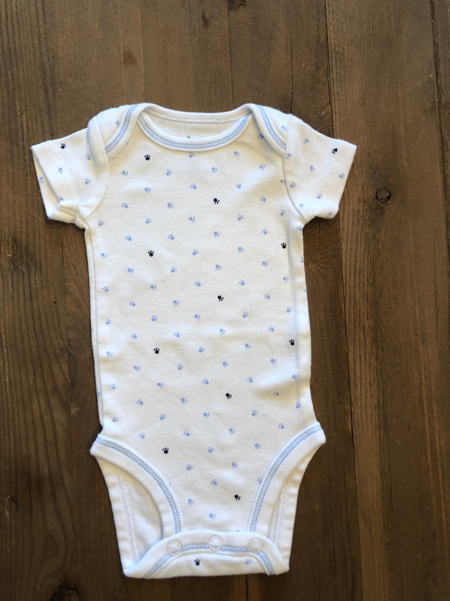 Carters Unisex White Romper Size: Newborn White