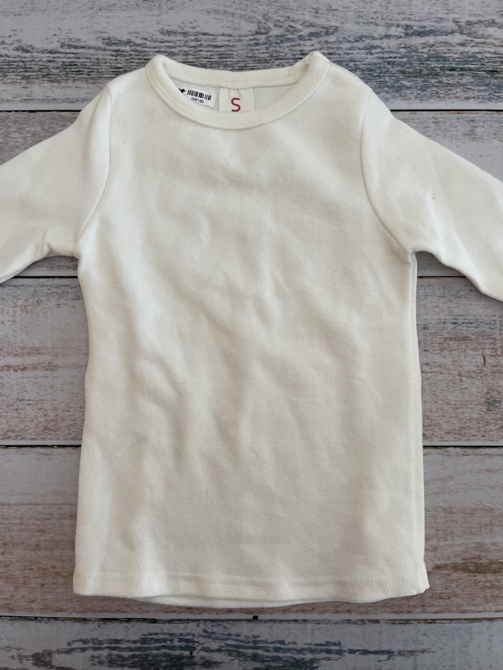 Paul and Nina Unisex White Pajamas Size: 4T White