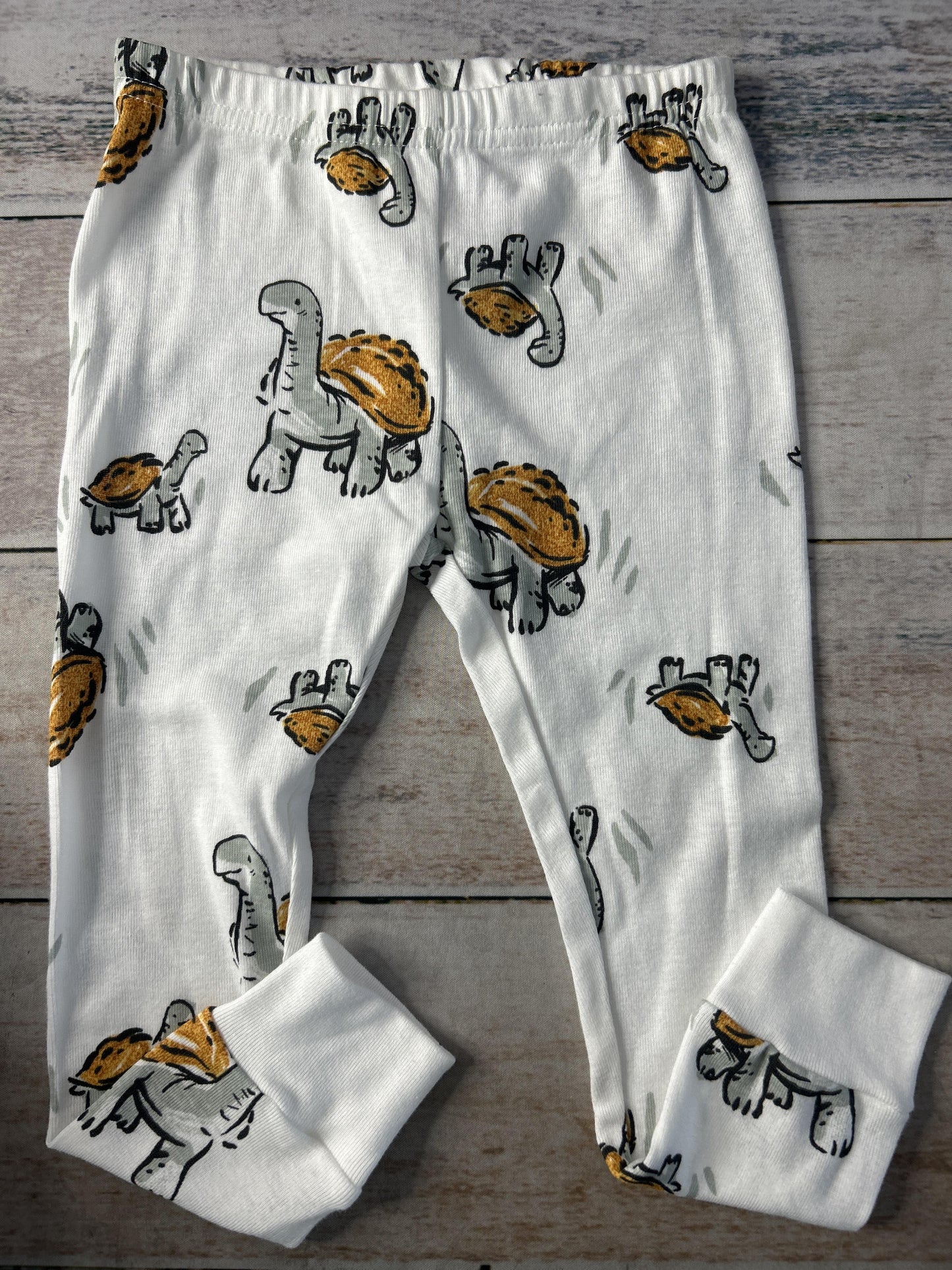 Unisex White Pajamas Size: 24 months White