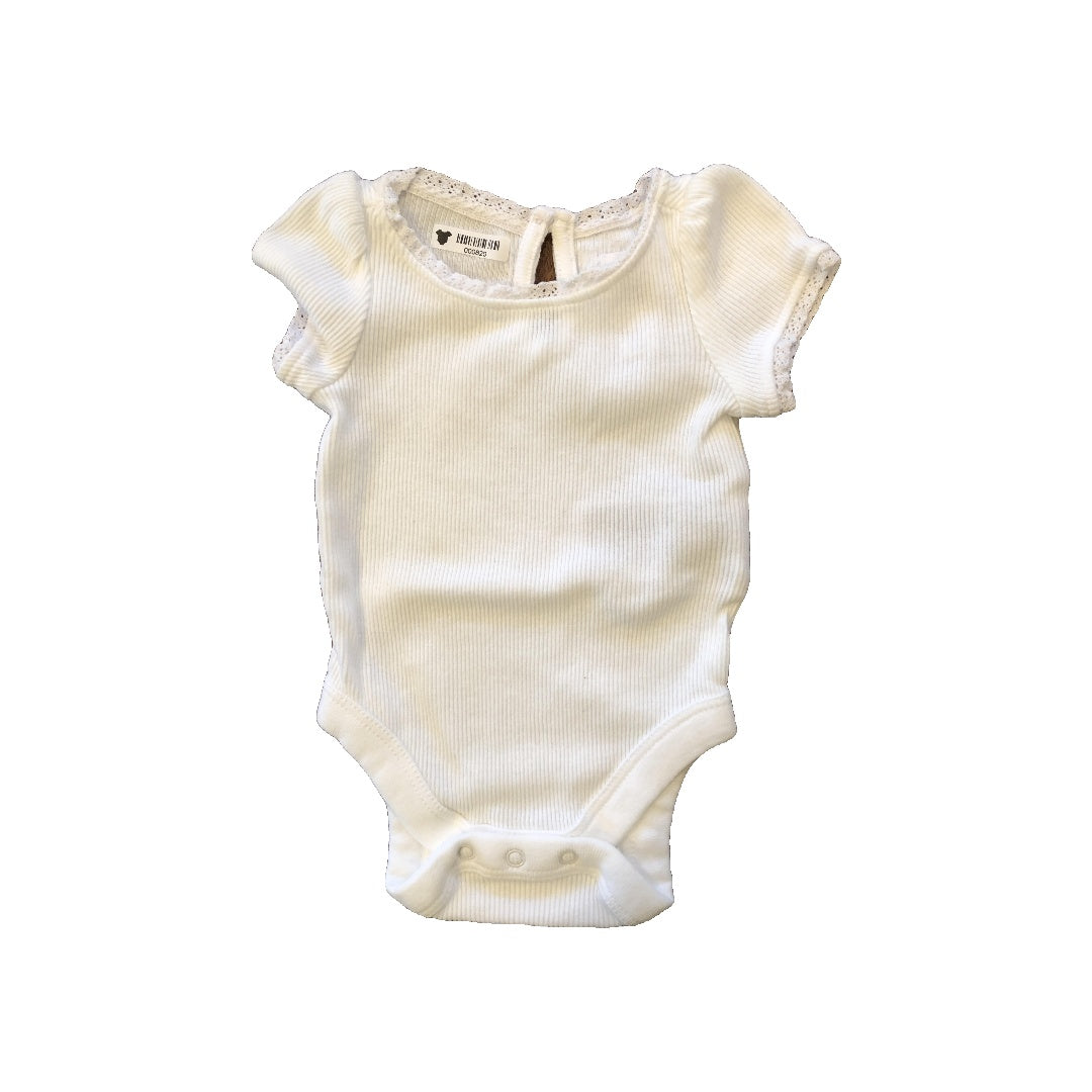 Gap Girls White Onesie Size: Newborn White