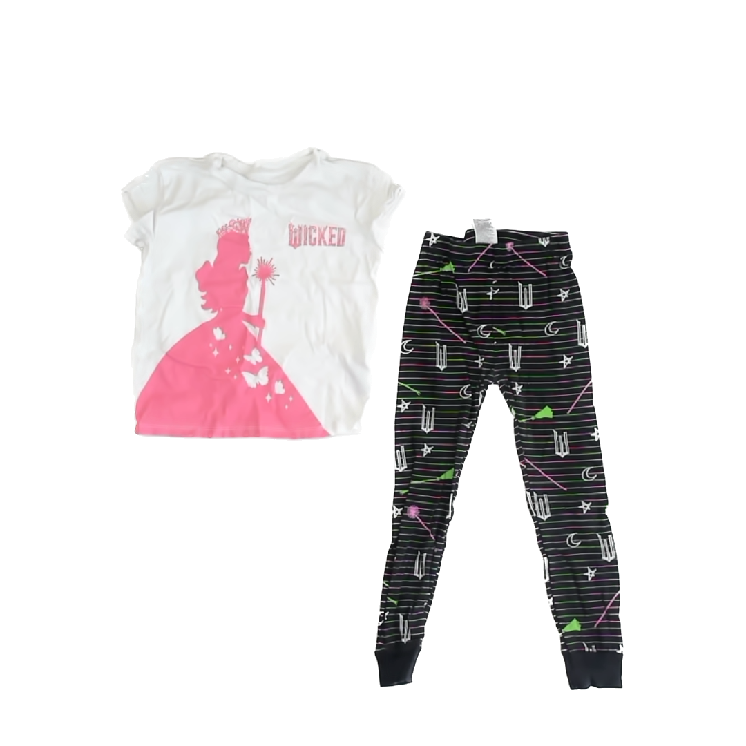 Old Navy Girls Wicked 2-piece Pajamas Size: XS (5) Wicked