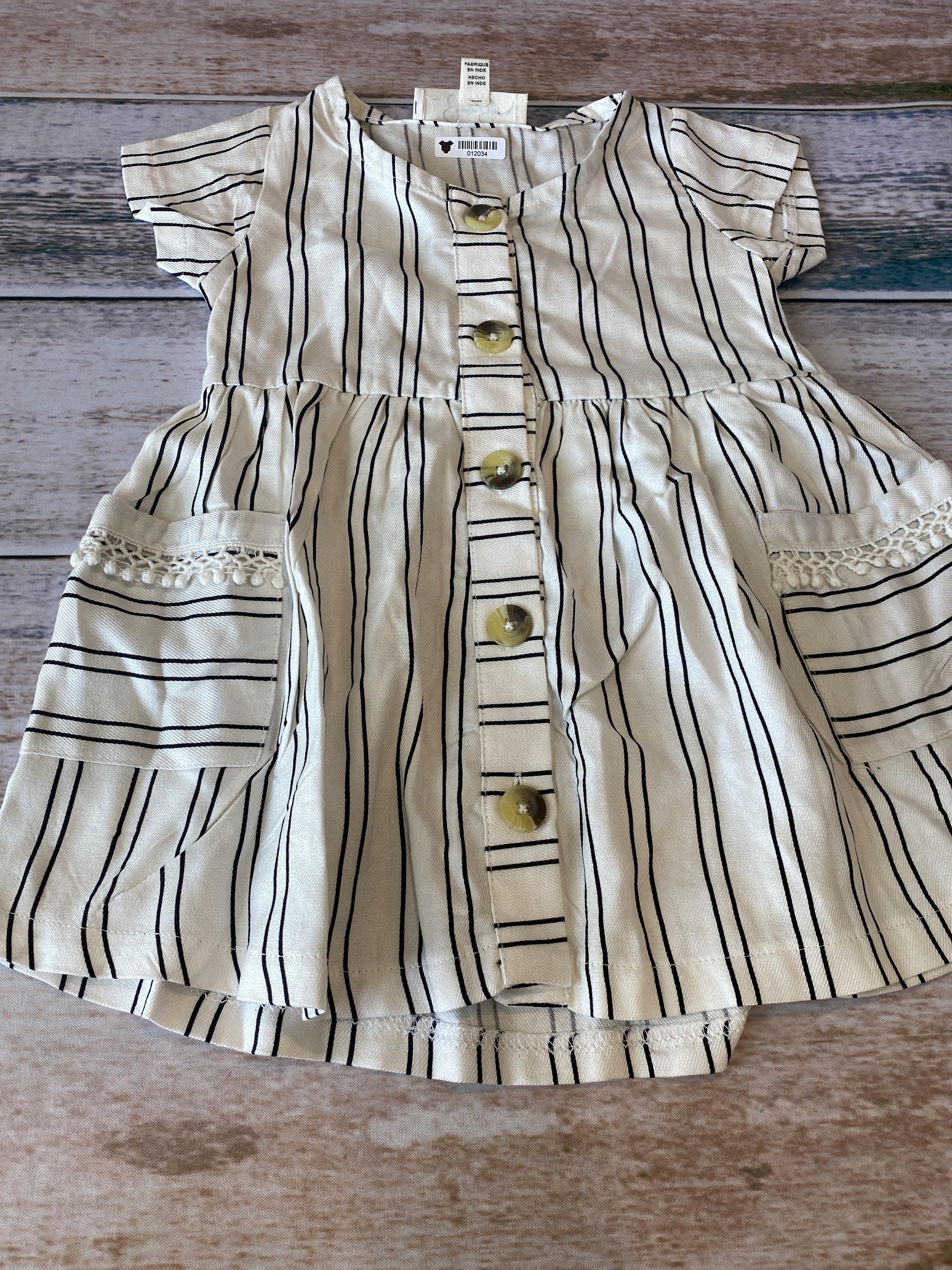 Jessica Simpson Girls Wool White | Black | Striped Dress Size: 6-9 months Wool White | Black | Striped
