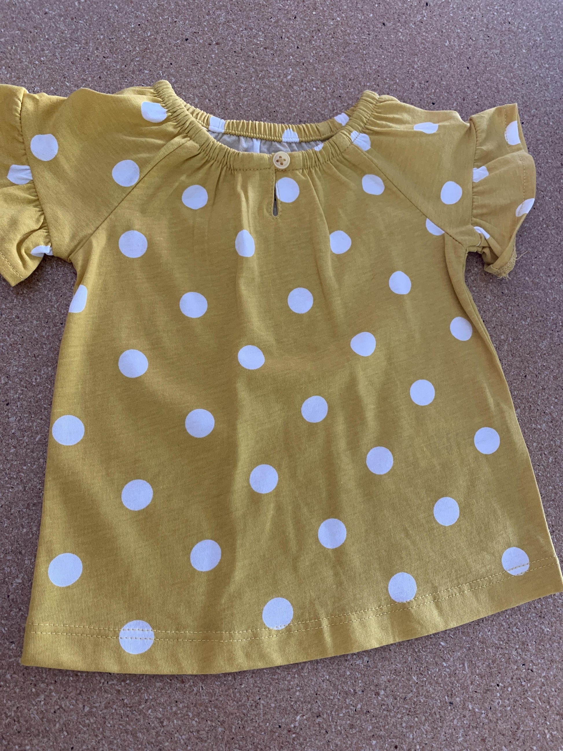 Caters Girls Wool White | polka dot | Yellow Shirt Size: 12 months Wool White | polka dot | Yellow