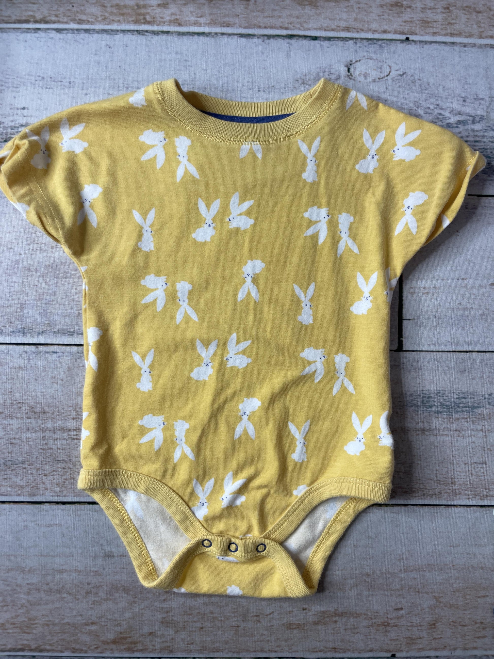 Cat & Jack Unisex Yellow | Bunnies Onesie Size: 6-9 months Yellow | Bunnies