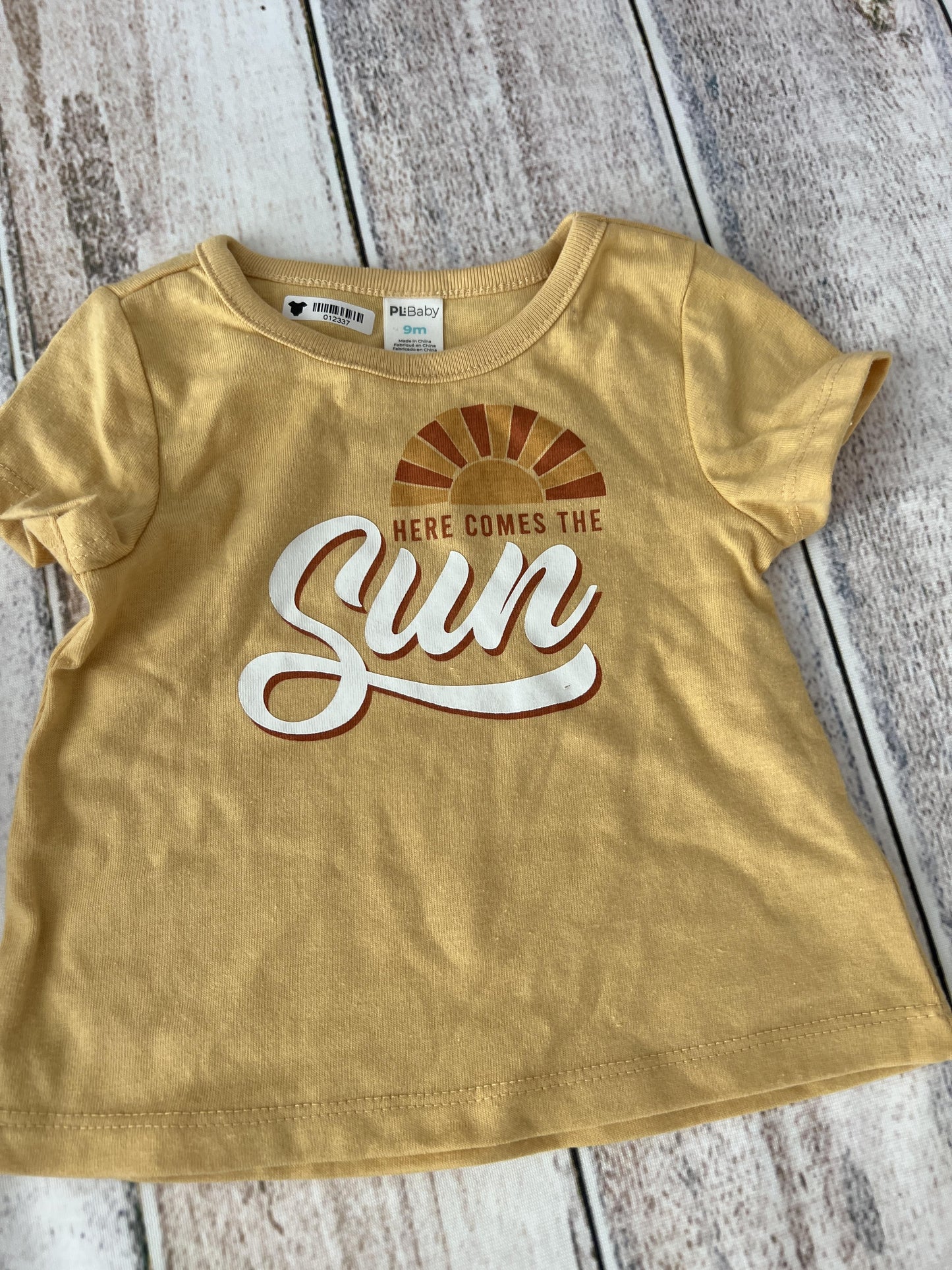 PL Baby Unisex Yellow | Graphic T-Shirt Size: 9 months Yellow | Graphic