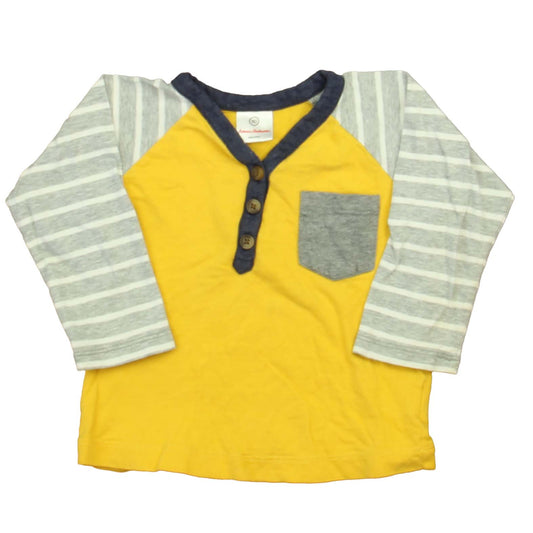 Hanna Andersson Boys Yellow | Gray Henley Size: 18-24 Months Yellow | Gray