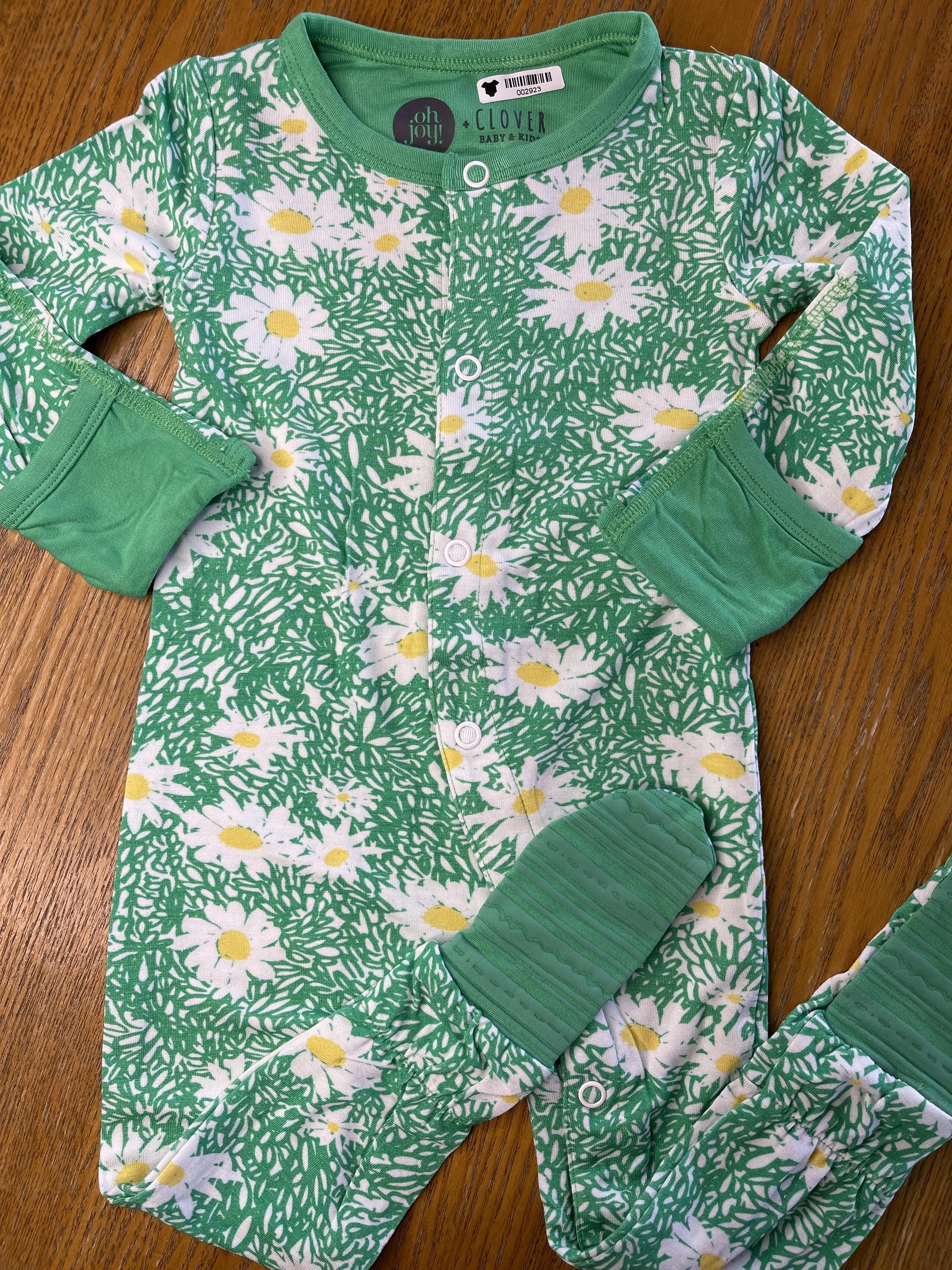 Clover Baby & Kids Girls Yellow | light green | White Pajamas Size: 12 months Yellow | light green | White