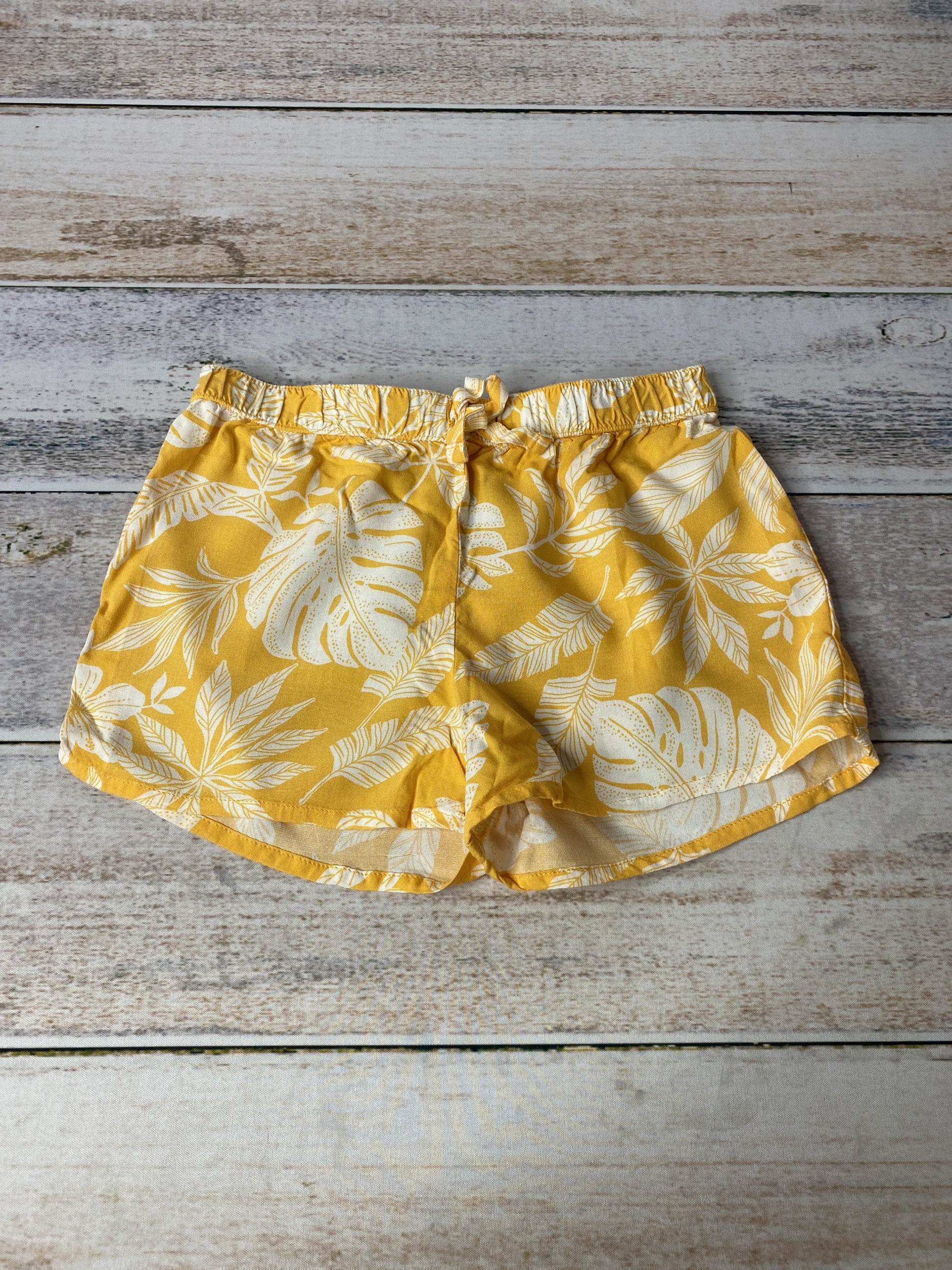 Sonoma Girls Yellow | White | Flowers Shorts Size: 4T Yellow | White | Flowers
