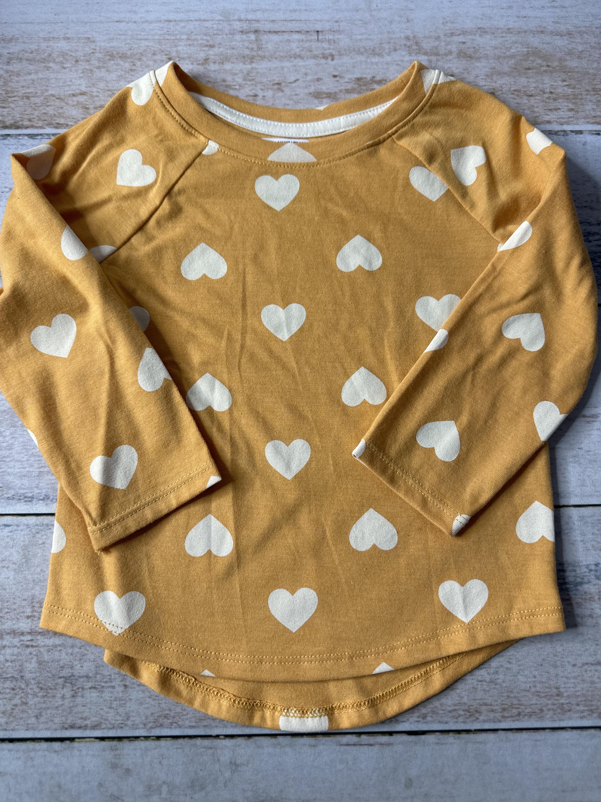 Cat & Jack Girls Yellow | White | Hearts Long Sleeve T-Shirt Size: 2T Yellow | White | Hearts