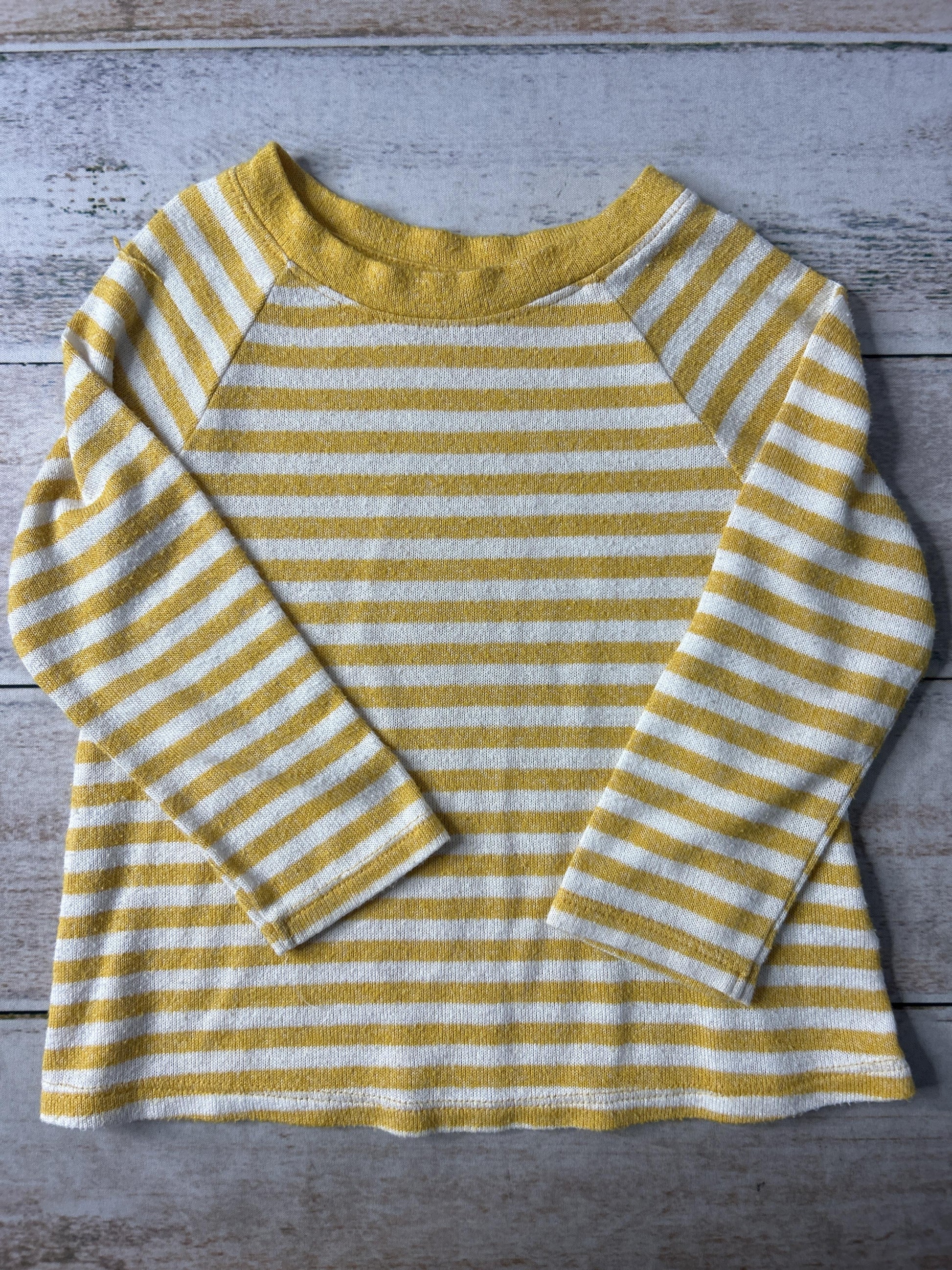 Unisex Yellow | White Shirt Size: 18 months Yellow | White