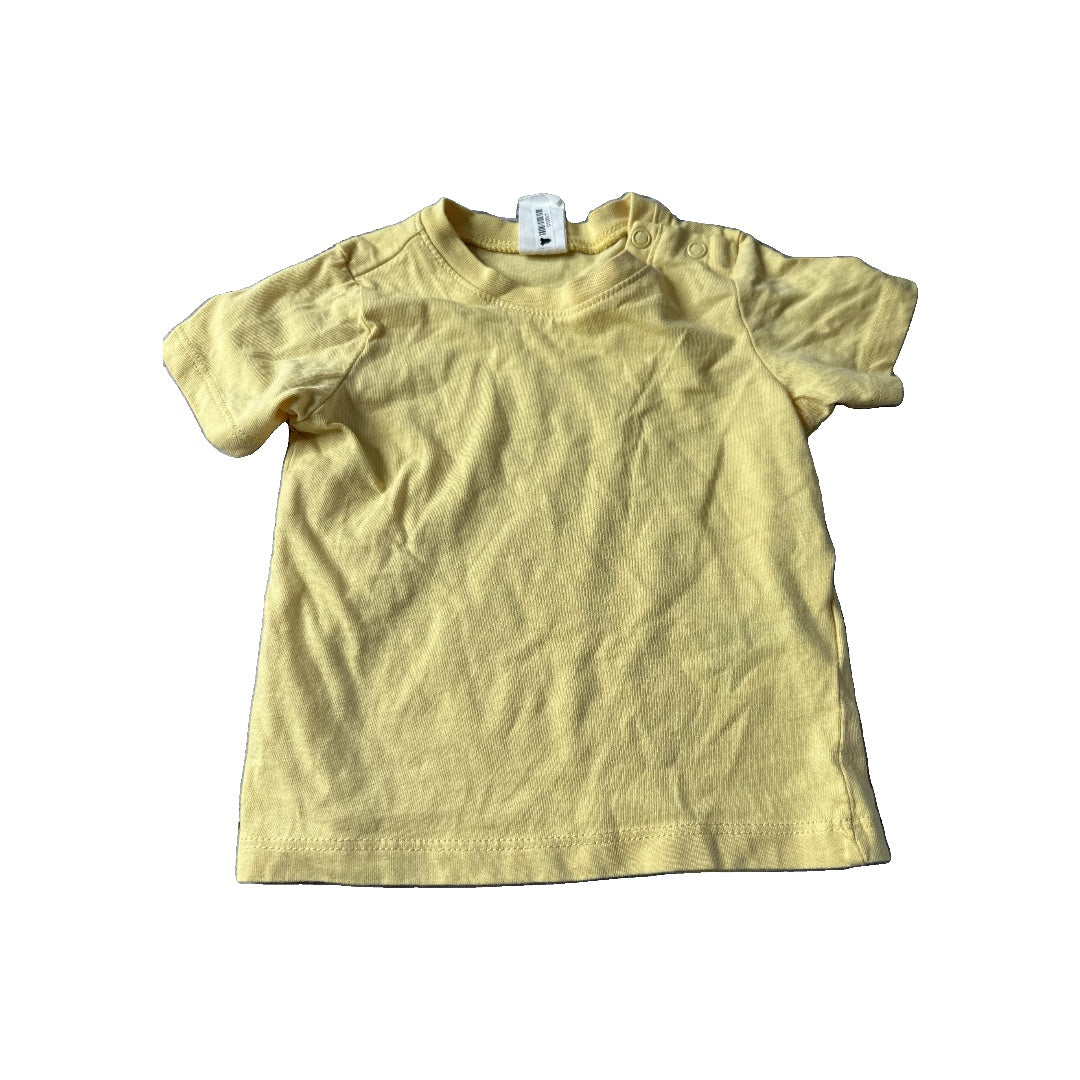 H&M Unisex Yellow T-Shirt Size: 6 months Yellow
