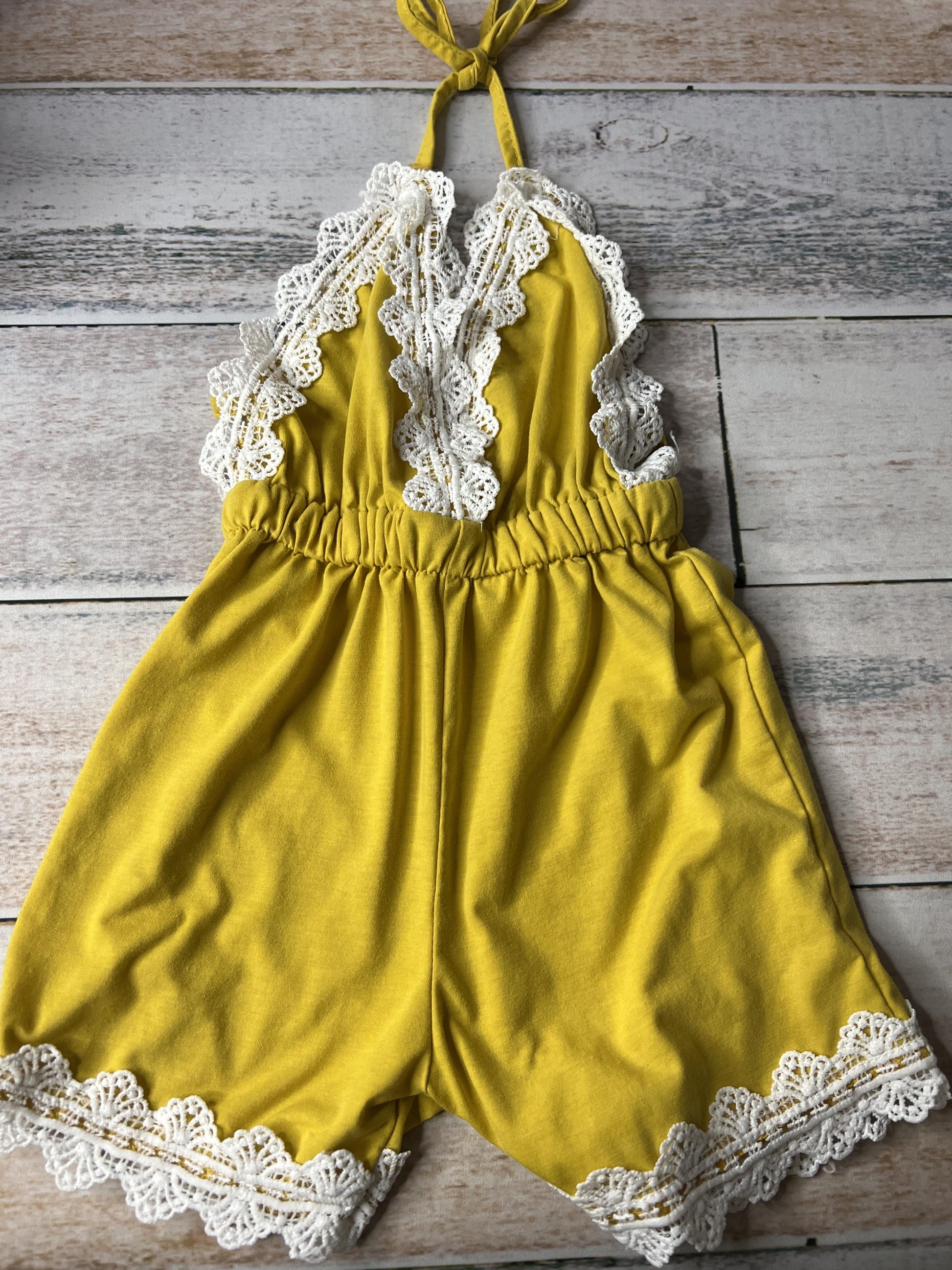 Unknown Girls Yellow Romper Size: 24 months Yellow