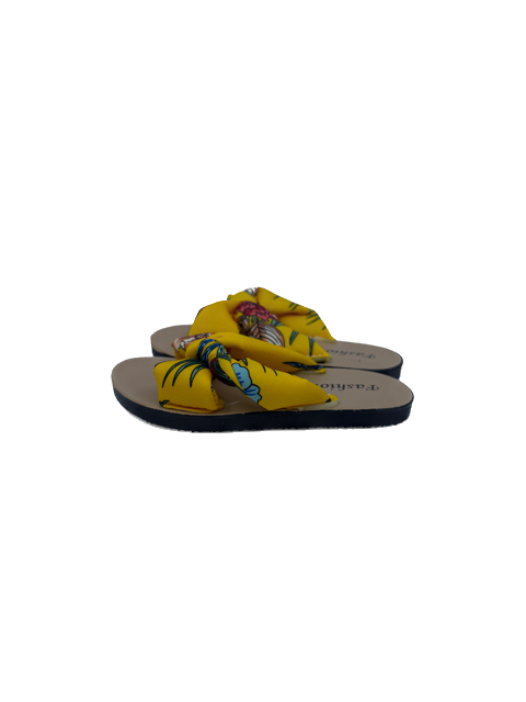 Unknown Girls Yellow Flip Flops Size: 8 Toddler Yellow