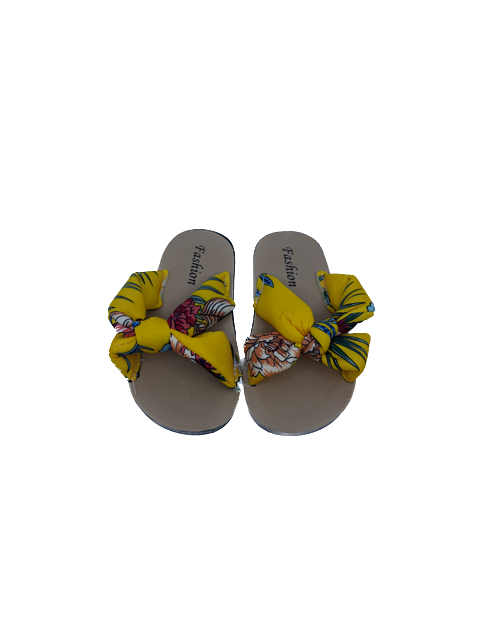 Unknown Girls Yellow Flip Flops Size: 8 Toddler Yellow