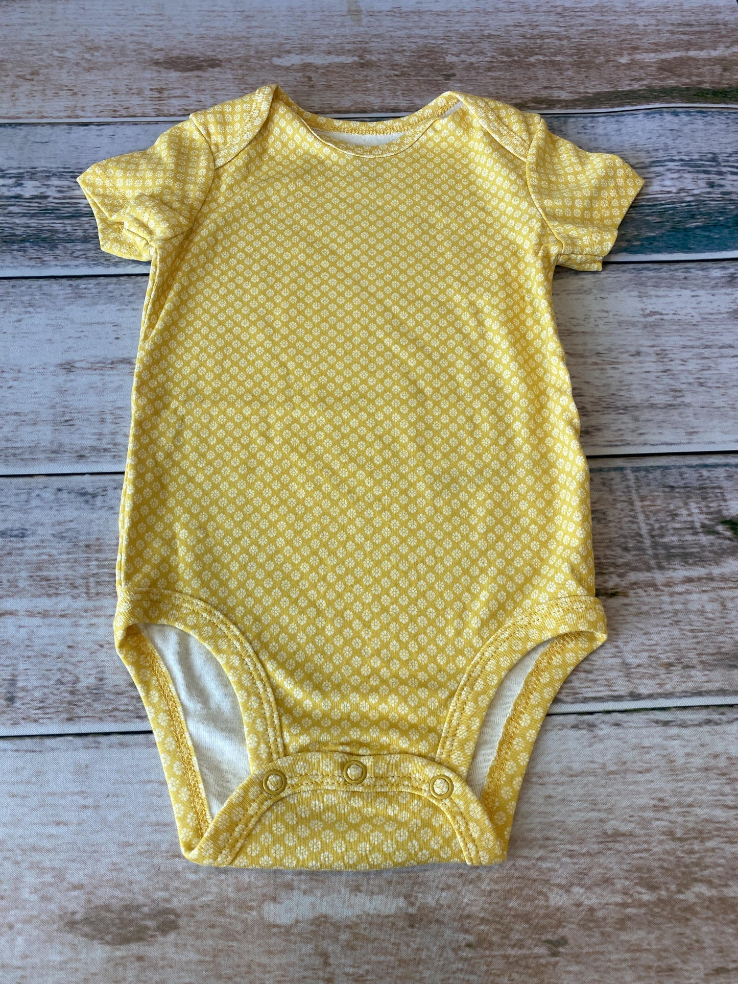 Carters Girls Yellow Onesie Size: 12M Yellow