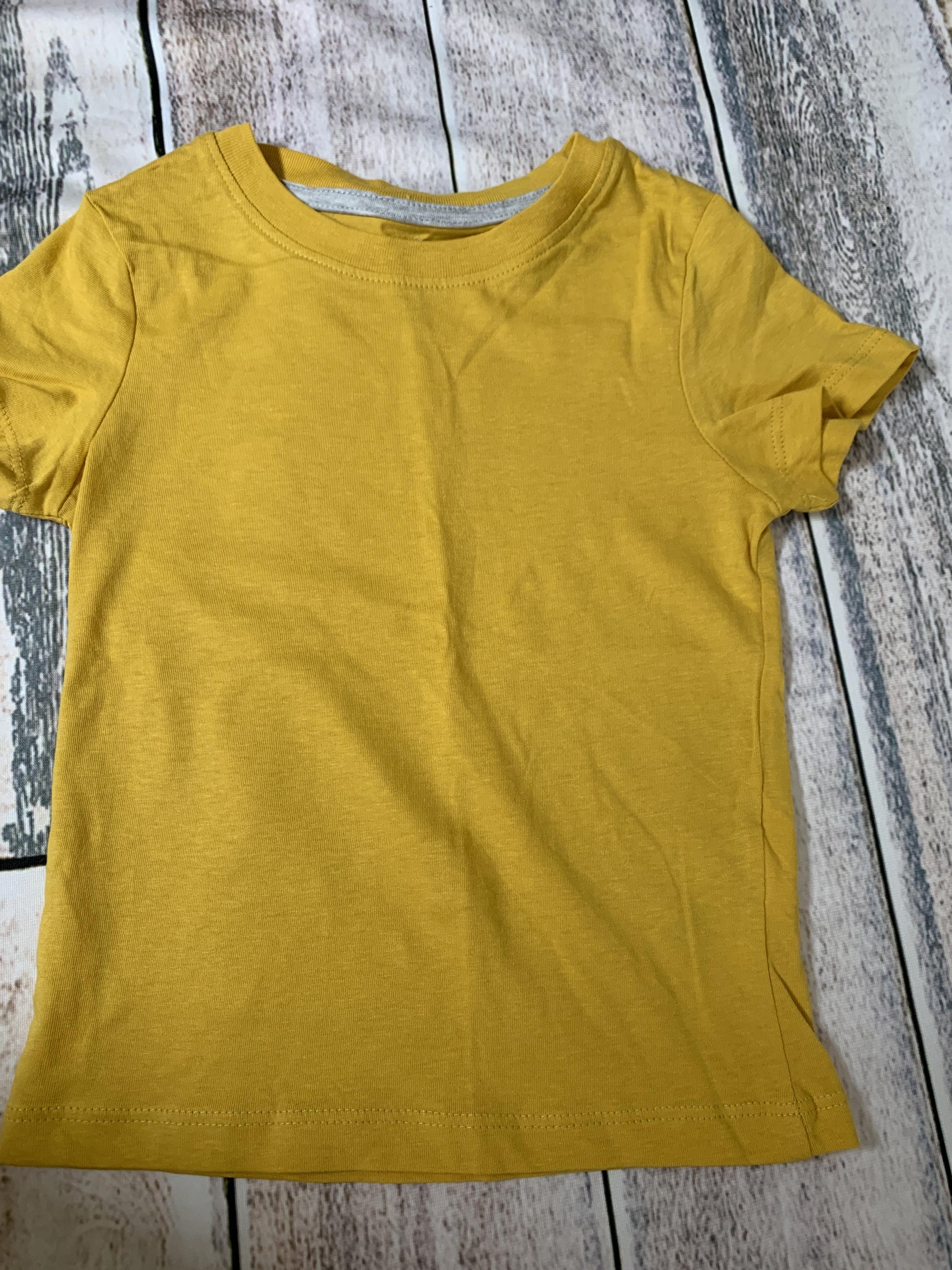 H&M Unisex Yellow T-Shirt Size: 2T Yellow